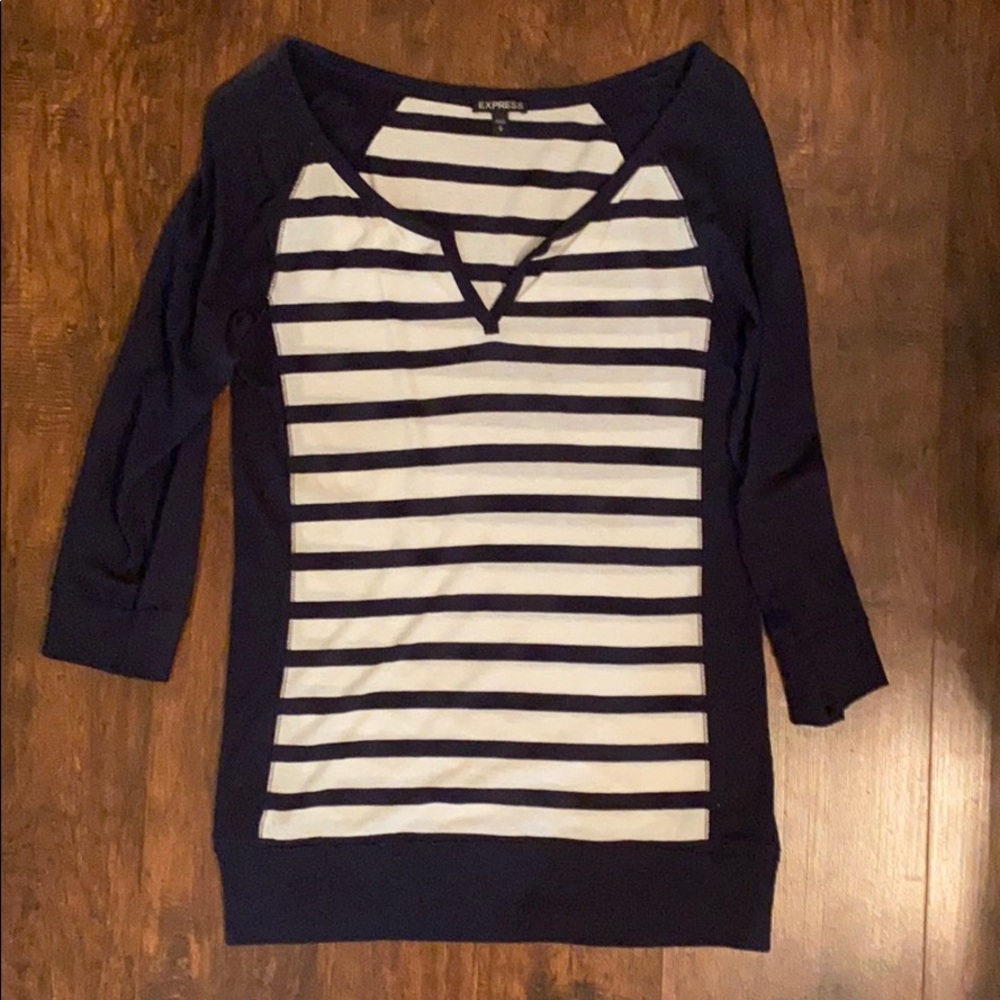 Express Shirt Bundle - Picture 2 of 6